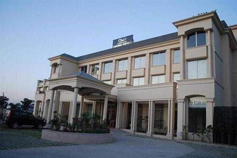 הרידוואר Ambrosia Sarovar Portico מראה חיצוני תמונה